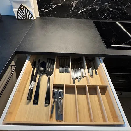 The Golden Waves - Family In *