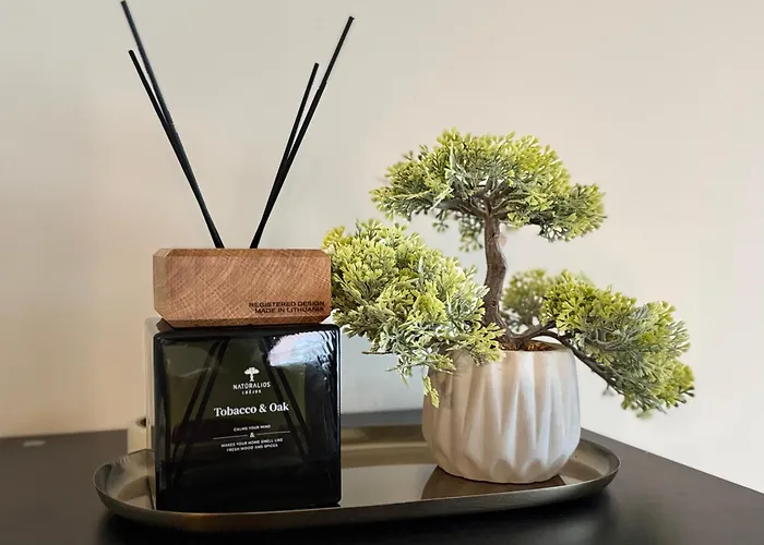 The Golden Waves - Family In