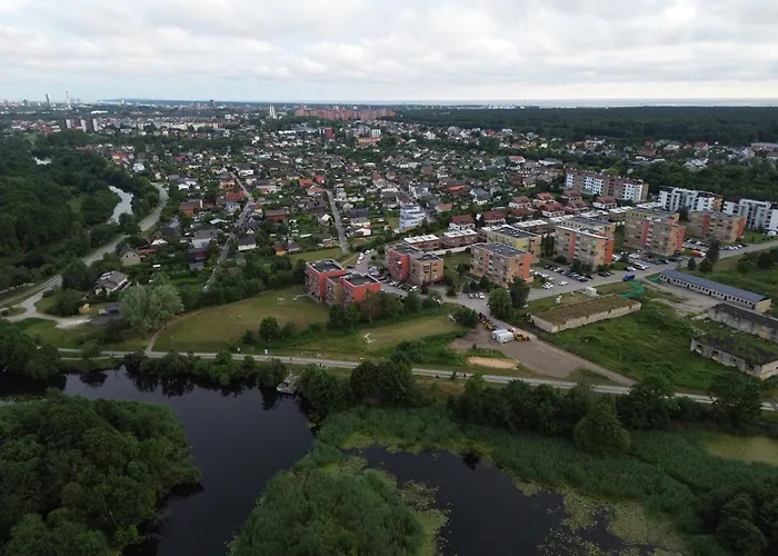 The Golden Waves - Family In